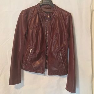 *SOLD* guess 100% leather jacket